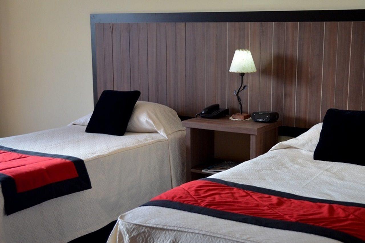 Huinid Pioneros Hotel 圣卡洛斯-德巴里洛切 外观 照片